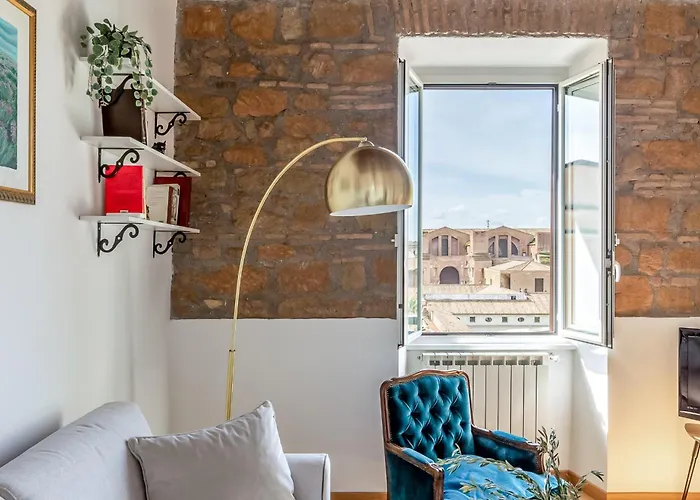 Hostly-light And Wood Midtown-near Trevi * Roma