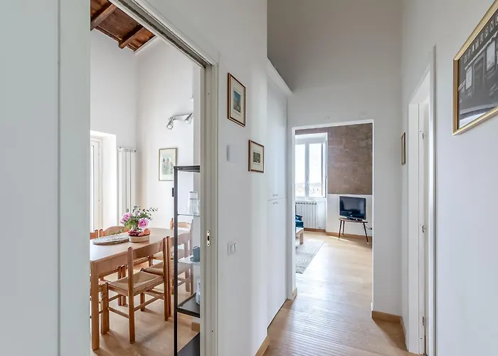 Hostly-light And Wood Midtown-near Trevi Roma